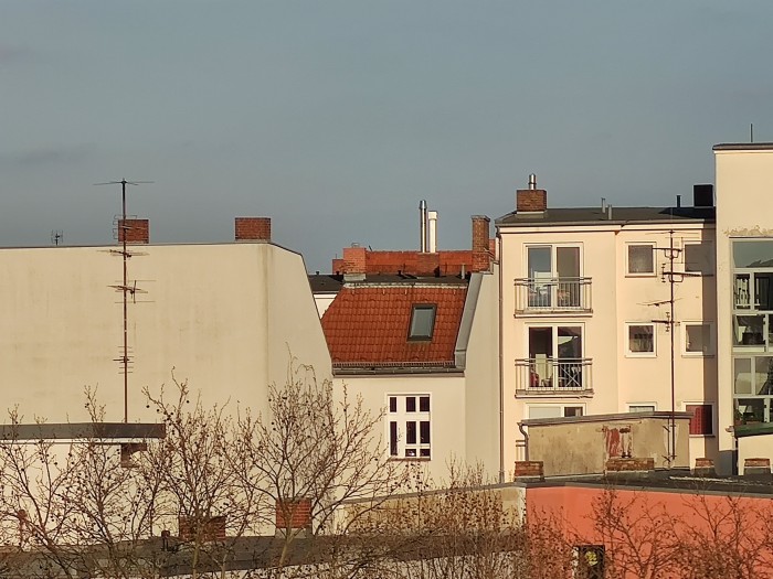 Ein Vergleich mit dem Zoom des Mi Note 10 zeigt: Bei stärkerer Vergrößerung bietet der Zoom des Samsung-Smartphones eine bessere Qualität. (Bild: Tobias Költzsch/Golem.de)